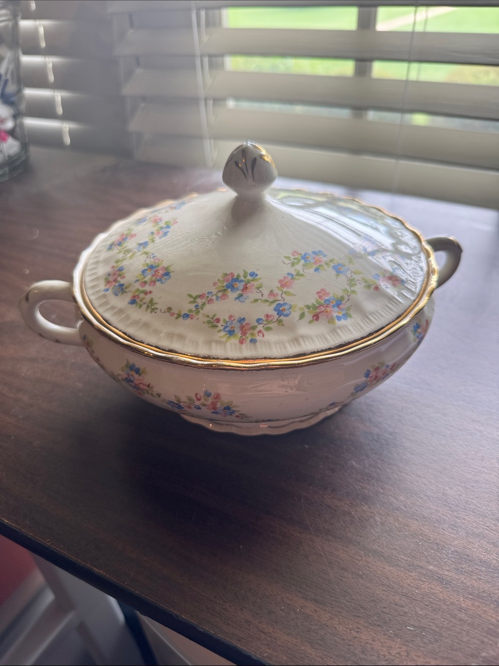 Porcelain Covered Sugar Bowl with Gold Trim and Floral Pattern